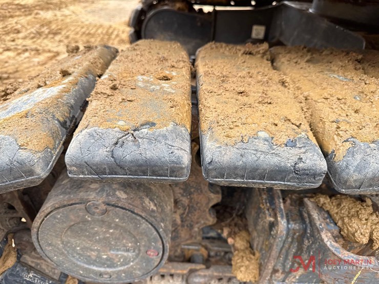 2015-komatsu-pc88mr-10-mini-excavator-image-5