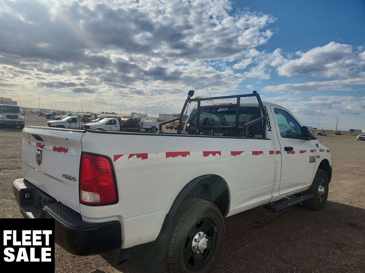2016-dodge-3500-image-5