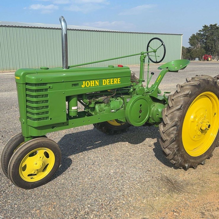 JOHN DEERE H