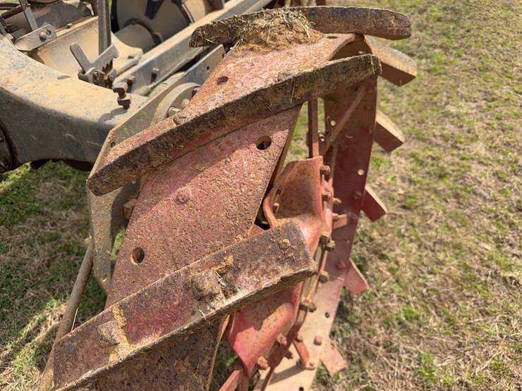 farmall-f-20-image-16
