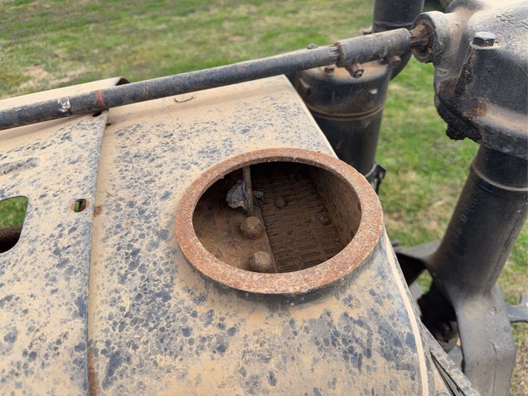 farmall-f-20-image-13