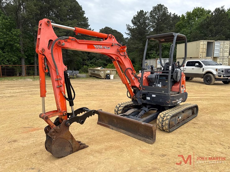 2008-kubota-u35-image-2