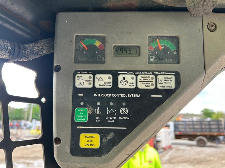 bobcat-t180-image-21