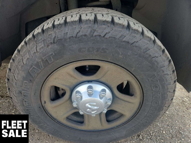 2016-dodge-3500-image-12