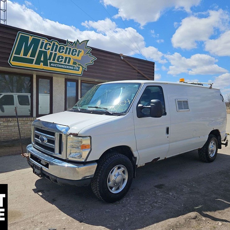 2010 FORD CARGO