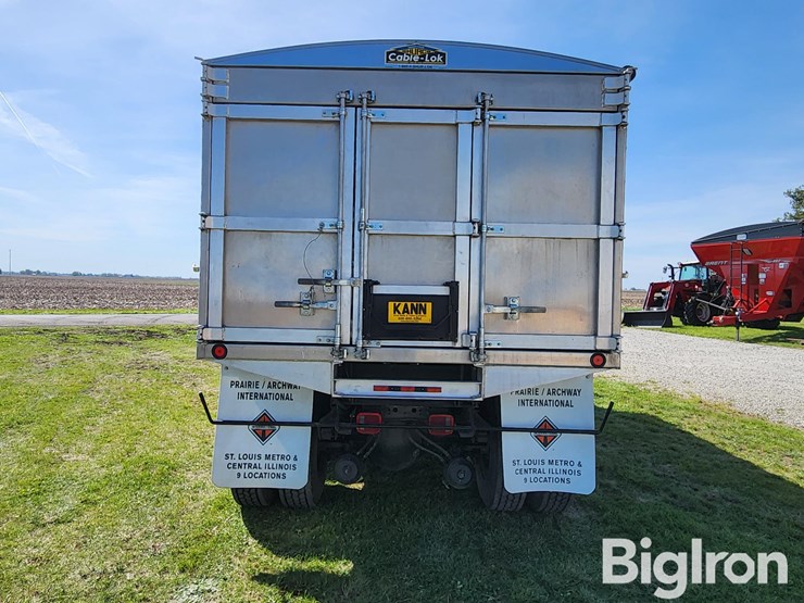 2005-international-durastar-4400-image-6