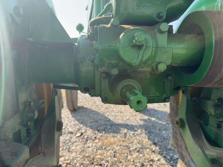 john-deere-m-image-44