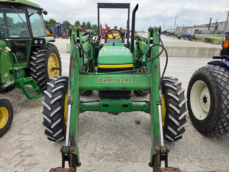 2000-john-deere-6210-image-4