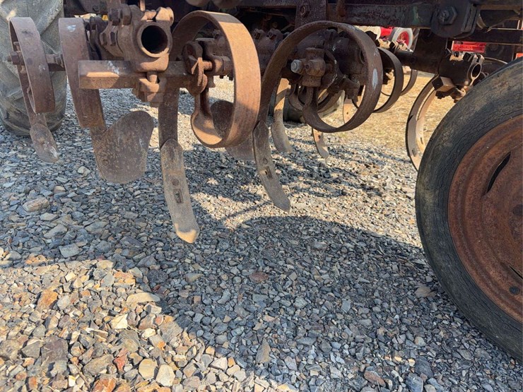 john-deere-h-image-60
