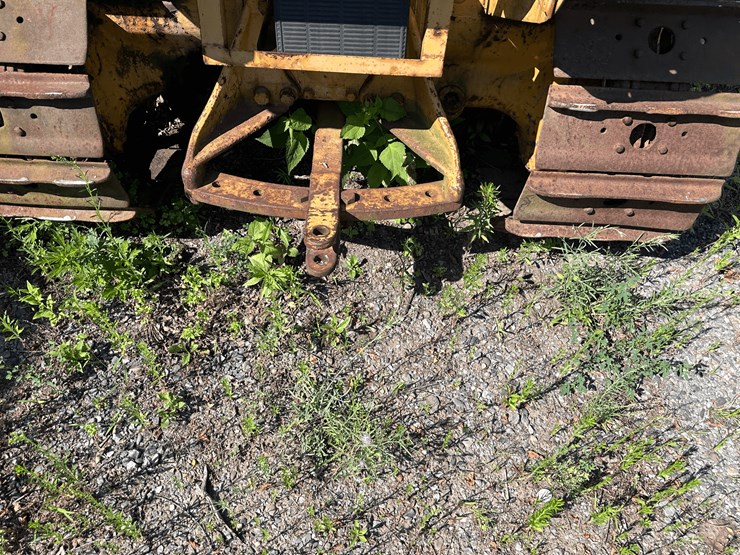 caterpillar-d2-image-19
