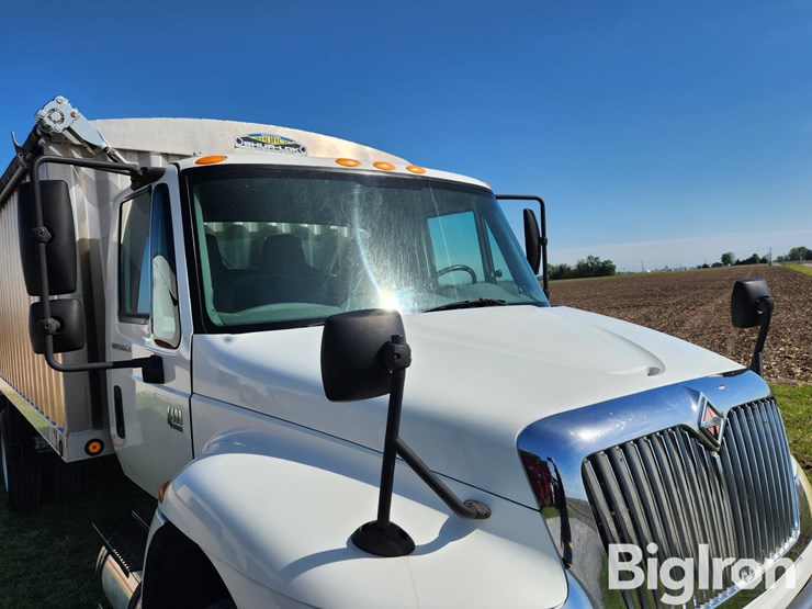 2005-international-durastar-4400-image-17