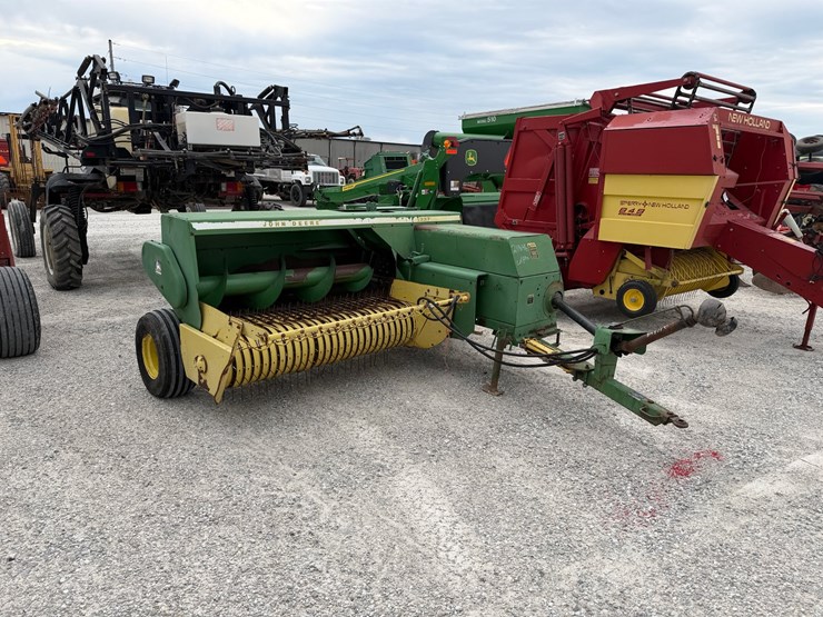john-deere-337-image-1