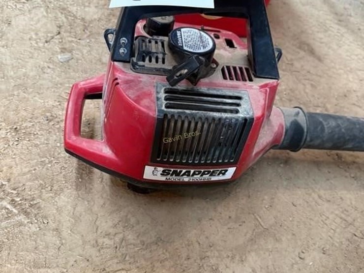 snapper-2100hhb-leaf-blower-image-4