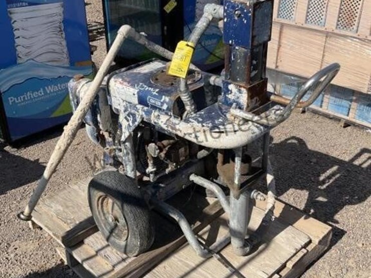graco-gh533-gas-powered-paint-sprayer-image-1
