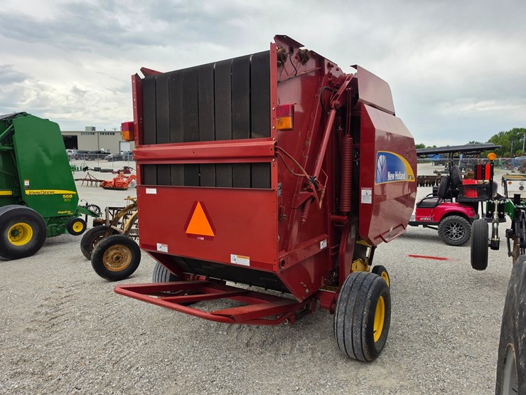 2007-new-holland-br7090-image-8