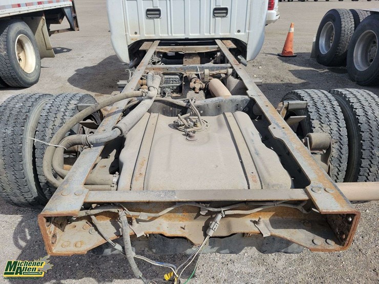 2012-ford-f450-image-25