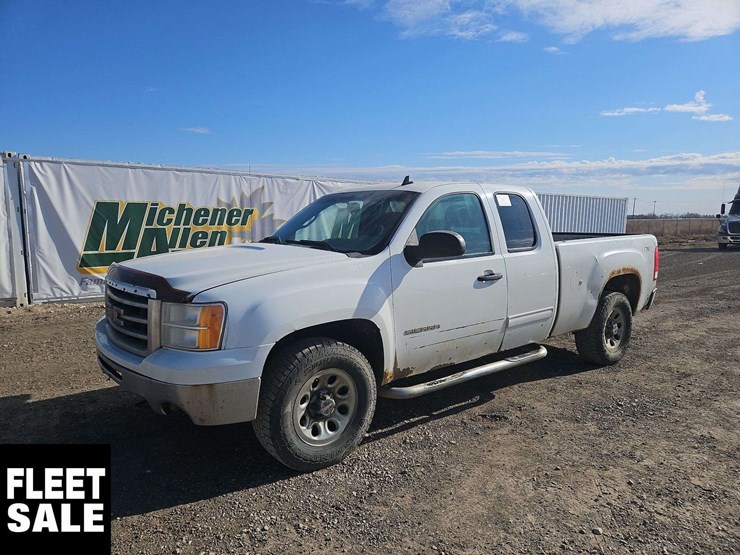 2011-gmc-sierra-1500-image-1