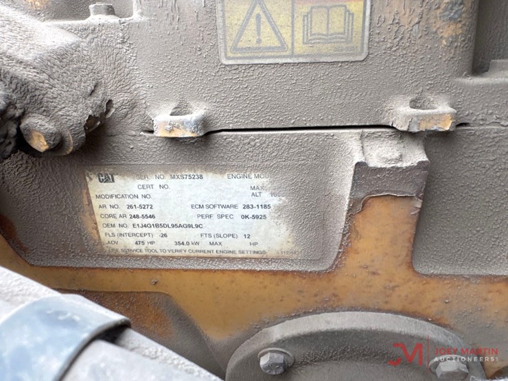2007-caterpillar-10-image-18