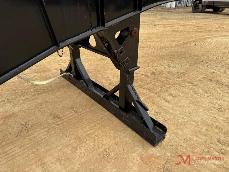 2023-manac-log-trailer-image-15