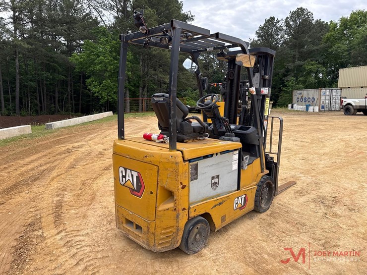 caterpillar-ec30n-image-2