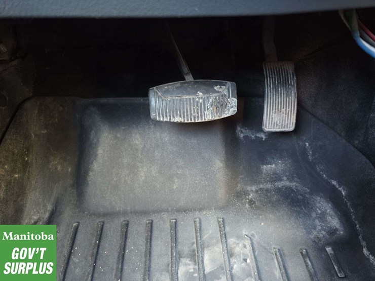 2011-ford-f350-image-24