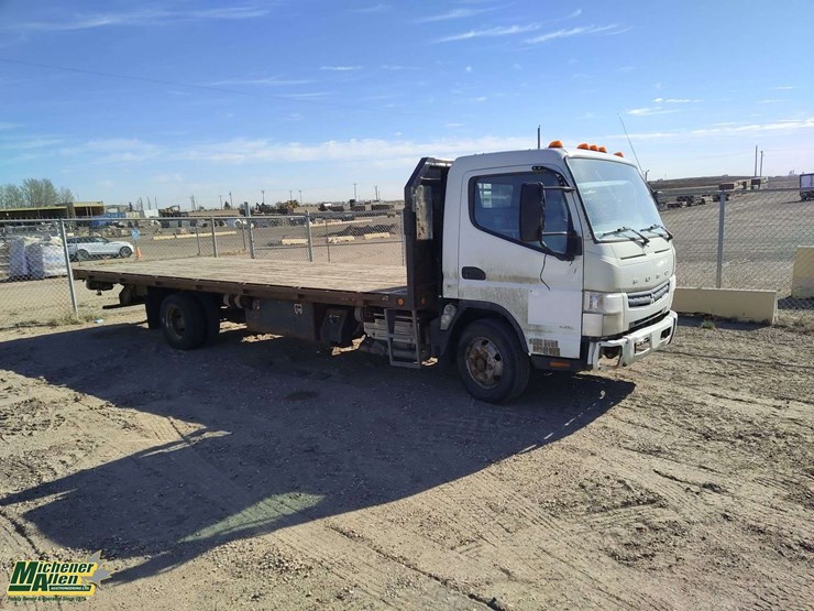 2015-mitsubishi-fuso-fe180-image-4