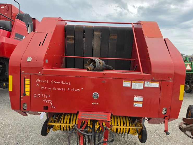 2007-new-holland-br7090-image-3