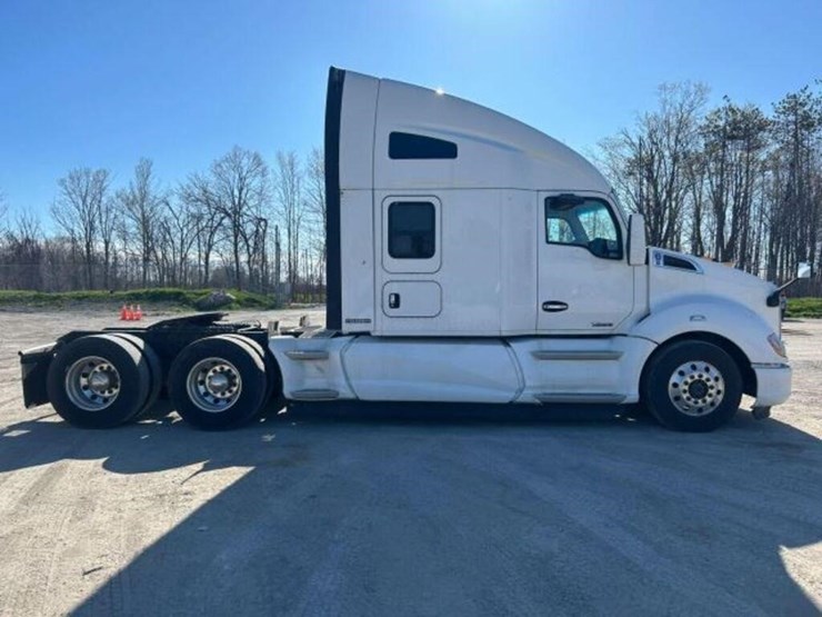 2020-kenworth-t680-image-6