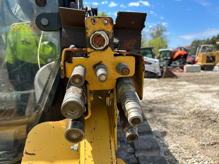 caterpillar-299c-image-11