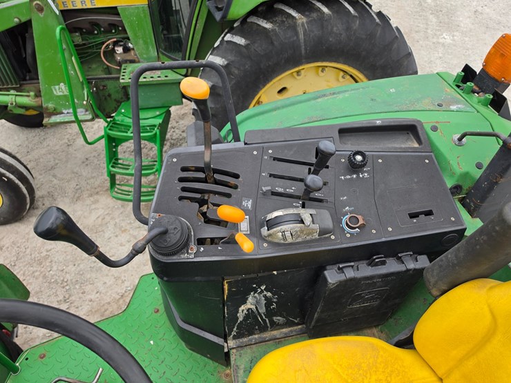 2000-john-deere-6210-image-15