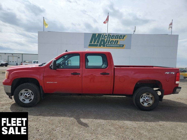 2012-gmc-sierra-2500hd-image-2