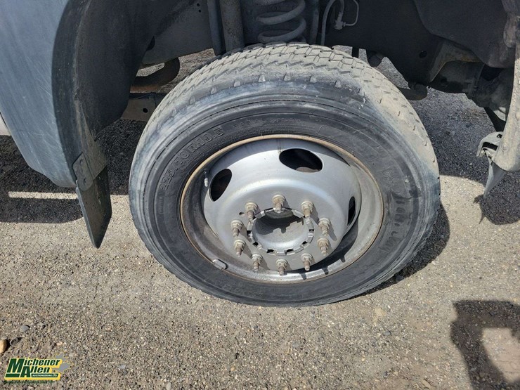 2012-ford-f450-image-13