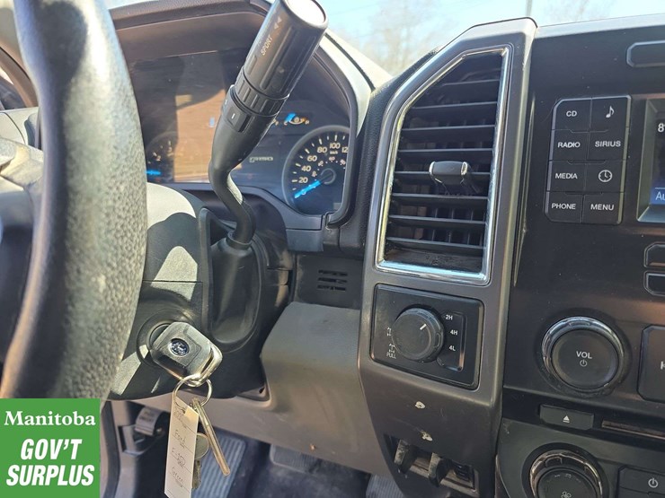 2015-ford-f150-xlt-image-23
