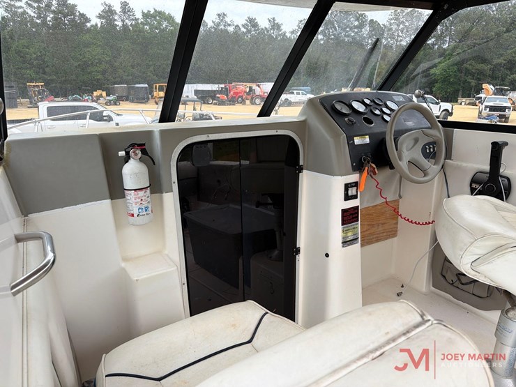 ciera-cypress-2252-boat-image-16