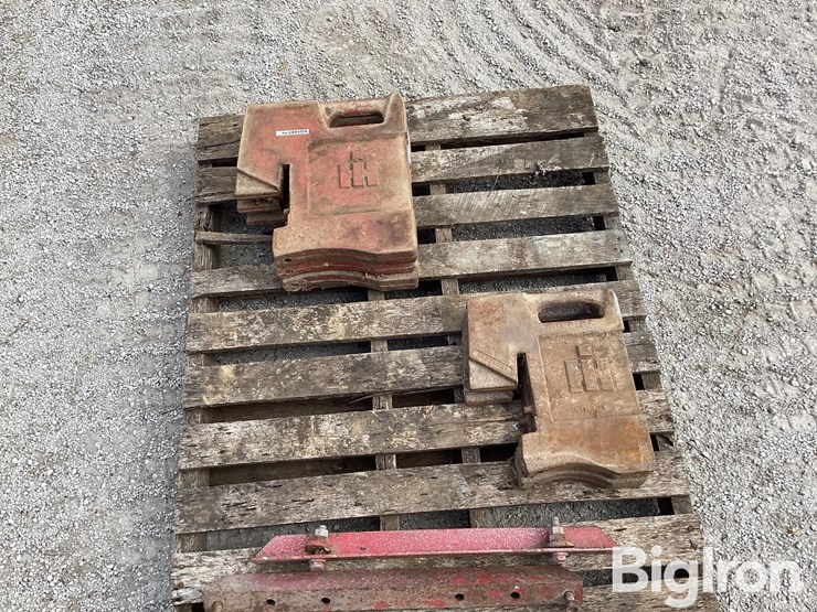 international-front-tractor-weights-image-9