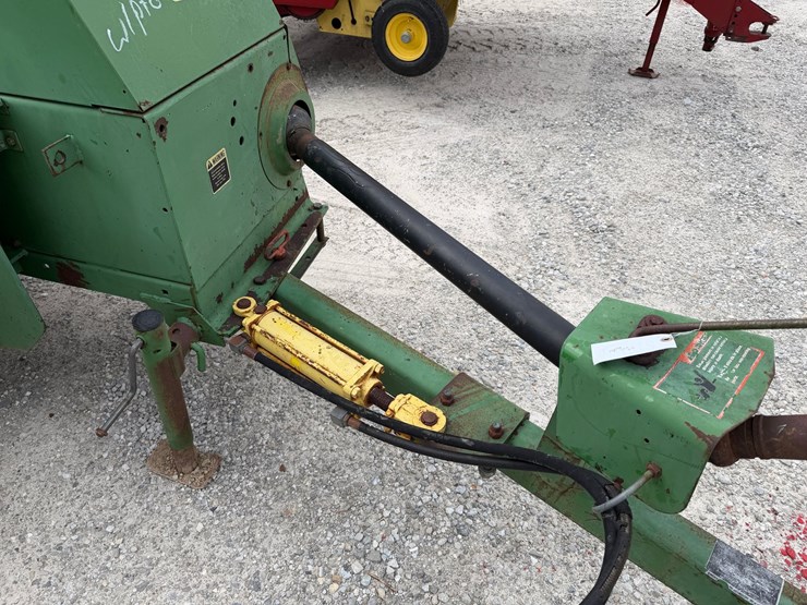 john-deere-337-image-3