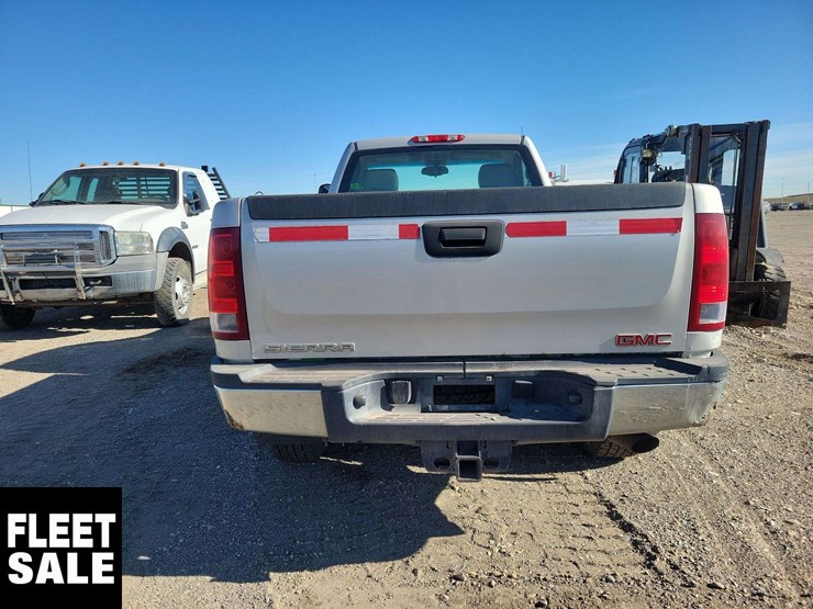 2011-gmc-sierra-2500hd-image-7