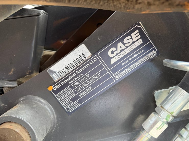 2019-case-tv450b-image-21