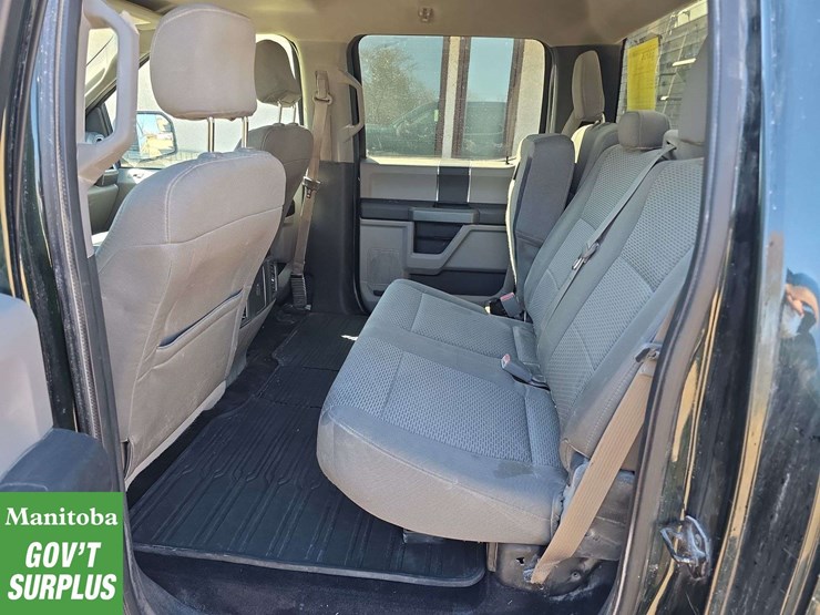2015-ford-f150-xlt-image-26