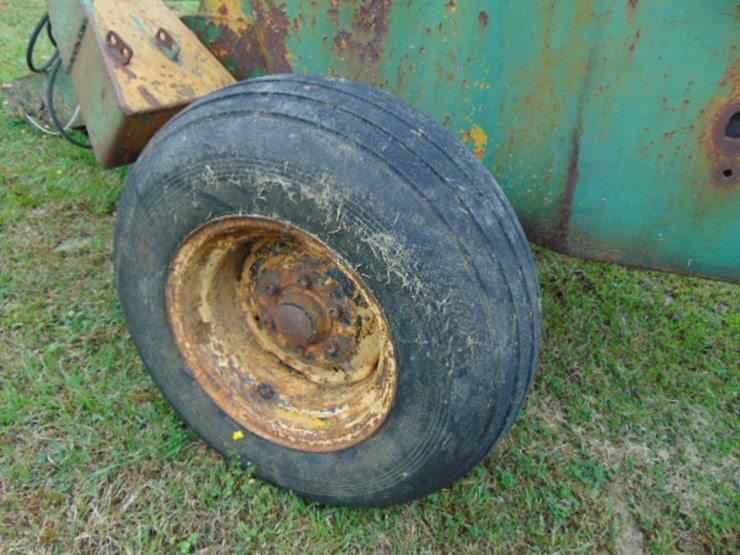 reynolds-f050-pull-type-ride-on-tree-planter-image-5