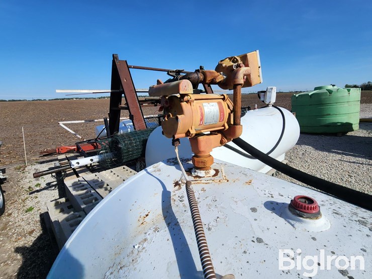 gasboy-1,000-gal-fuel-tank-w/-pump-image-13