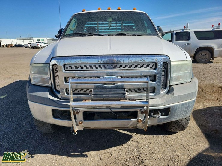 2006-ford-f450-image-3