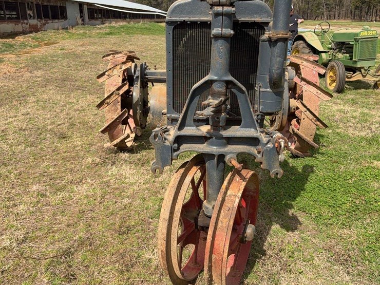 farmall-f-20-image-8