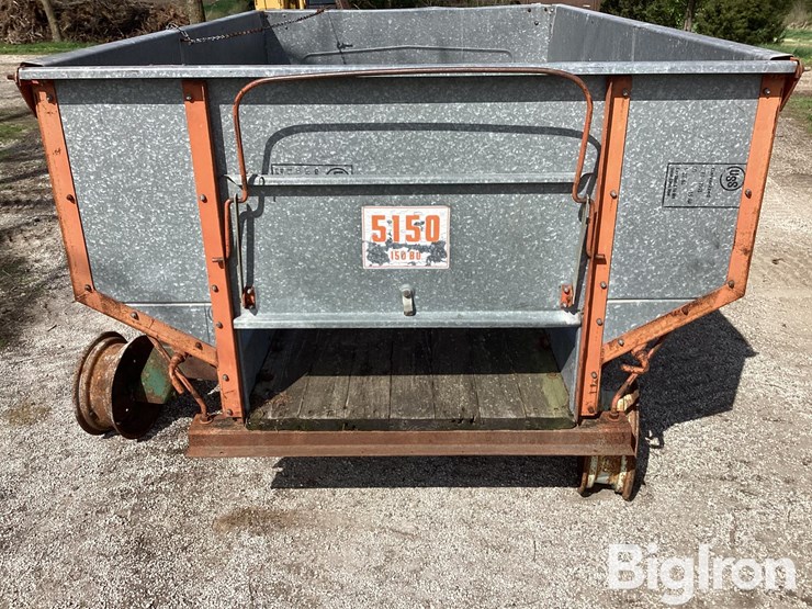 oliver-feed-wagon-w/-running-gear-image-18