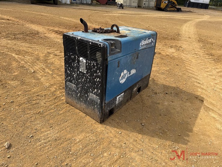 miller-bobcat-250-welder/generator-image-2