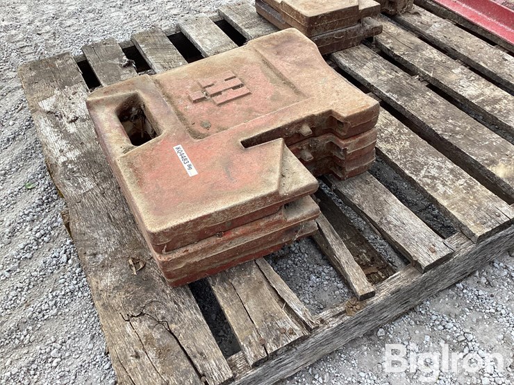 international-front-tractor-weights-image-12