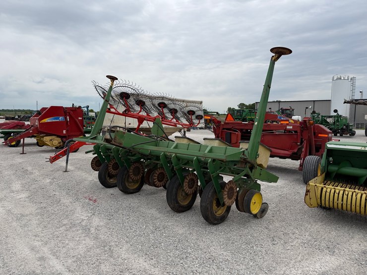 john-deere-7000-image-12