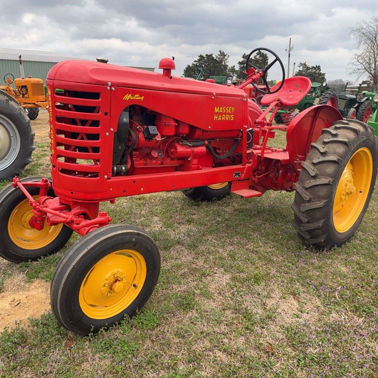 MASSEY-HARRIS MUSTANG