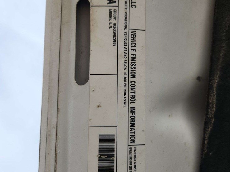 2013-dodge-2500-image-28