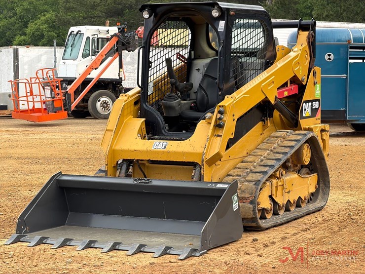caterpillar-259d-image-2